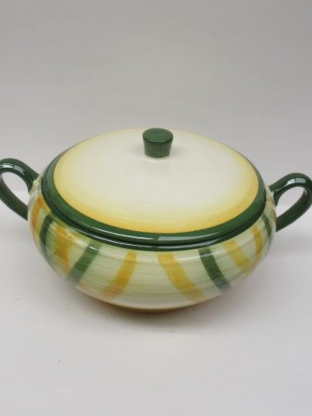 Metlox Vernonware GINGHAM 7 3/4 Inch Two-Handled Covered Serving Bowl U.S.A.
